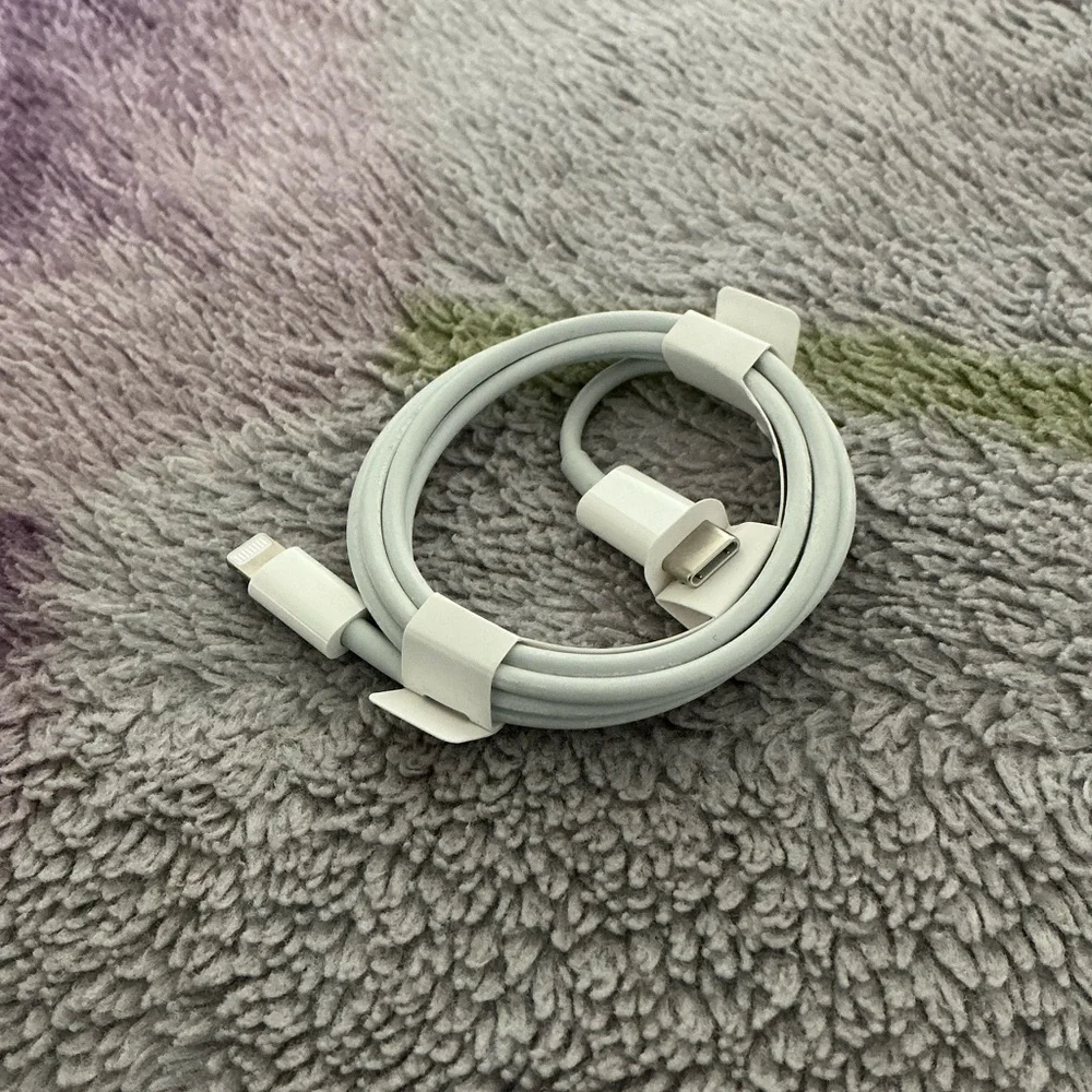 Apple USB-C to Lightning Cable (1m)